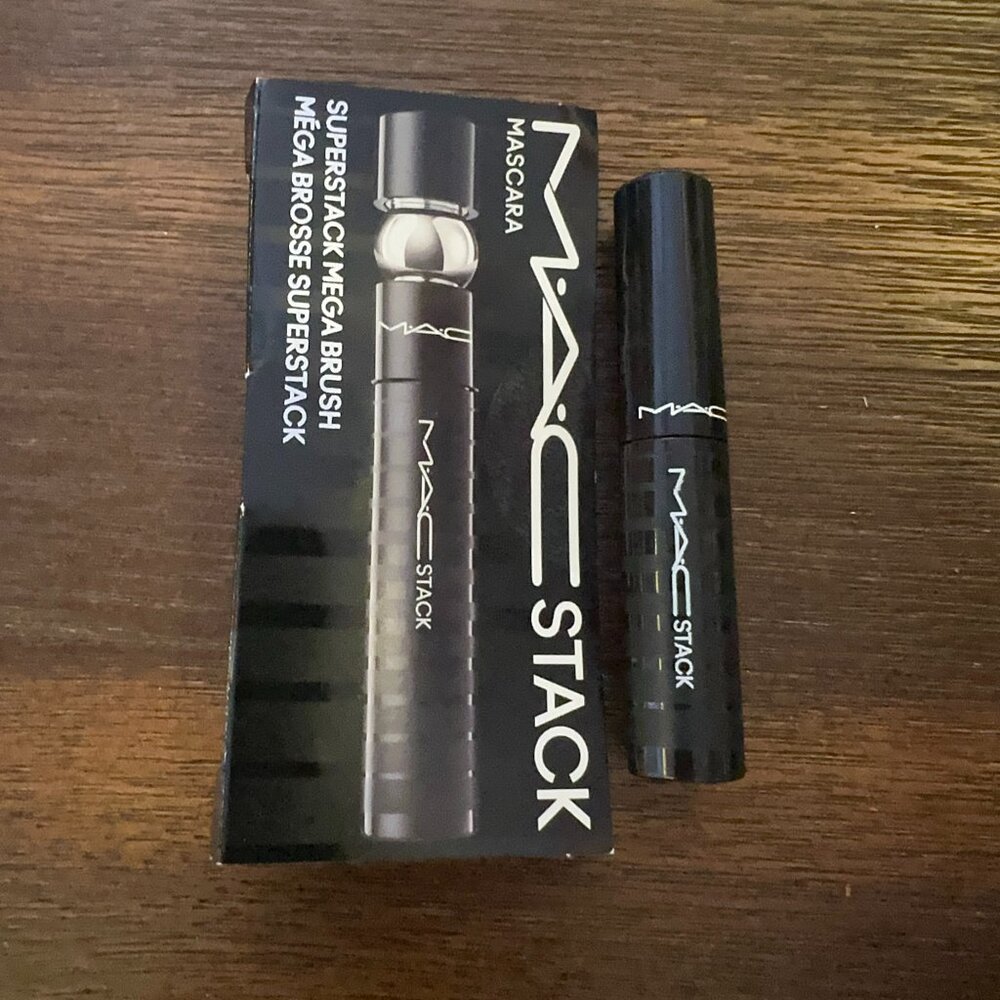 MAC Macstack Mascara Superstack Stack Black Mini Travel 3ml 0.1 oz Mega Brush
